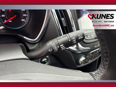 Used 2024 Chevrolet Equinox LT image 15