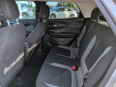 Used 2025 Chevrolet TrailBlazer LT w/ Driver Confidence Package FWD image 13