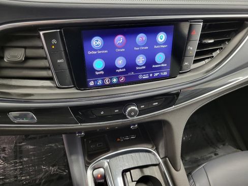 Used 2024 Buick Enclave Essence w/ Sport Touring Edition image 7