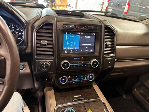 Used 2018 Ford Expedition Max Limited w/ Equipment Group 301A AWD/4WD image 54
