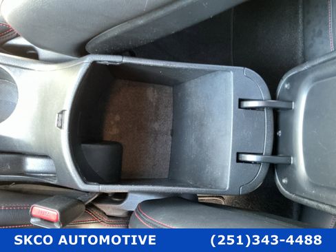 Used 2020 Hyundai Veloster 2.0 Premium image 25