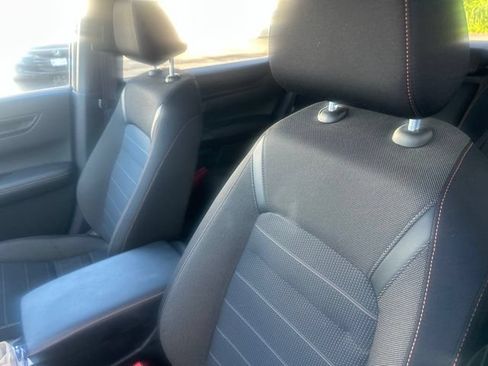Used 2025 Honda CR-V Sport image 9