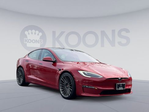 Used 2021 Tesla Model S Plaid image 8