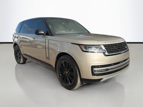 Used 2024 Land Rover Range Rover Long Wheelbase SE image 7