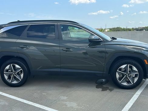 Used 2025 Hyundai Tucson SEL AWD/4WD image 13