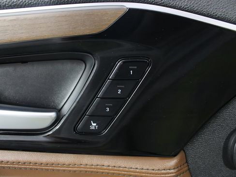 Used 2025 Acura MDX SH-AWD w/ Advance Package image 16