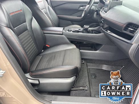 Certified 2025 Nissan Rogue SV AWD/4WD image 12
