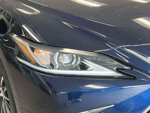 Certified 2022 Lexus ES 350 w/ Premium Package FWD image 12
