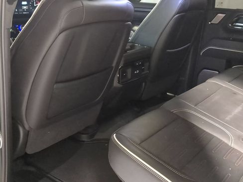 Used 2025 GMC Sierra 2500 AT4X AWD/4WD image 18
