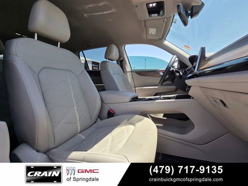 Used 2024 Volkswagen Atlas SE w/ Black Wheel Package FWD image 39