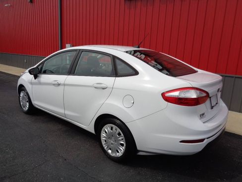 Used 2016 Ford Fiesta S FWD image 7