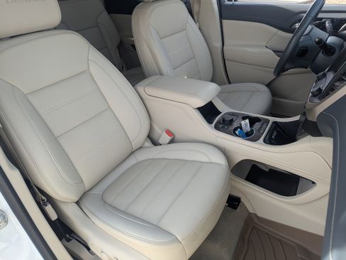 Certified 2021 GMC Acadia Denali w/ Denali Ultimate Package image 12