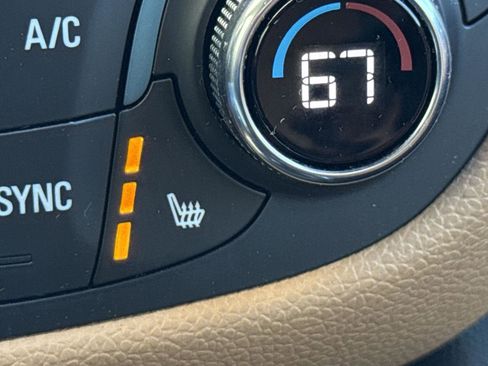 Used 2020 Chevrolet Equinox Premier image 18