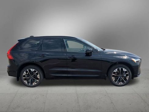 New 2026 Volvo XC60 B5 Plus w/ Protection Package Premier AWD/4WD image 7
