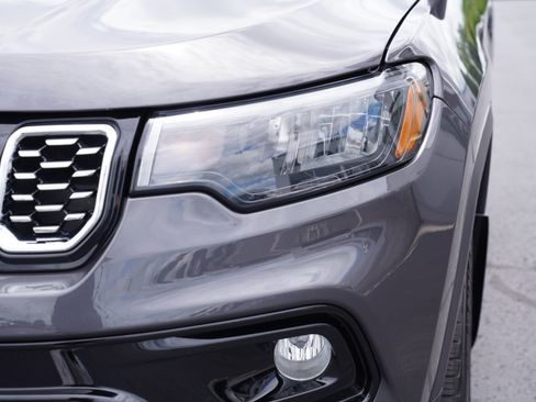 Used 2024 Jeep Compass Limited AWD/4WD image 13