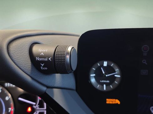 Certified 2022 Lexus ES 350 w/ Premium Package image 24