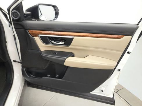 Used 2017 Honda CR-V Touring image 34