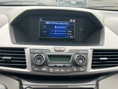 Used 2016 Honda Odyssey Touring Elite image 23