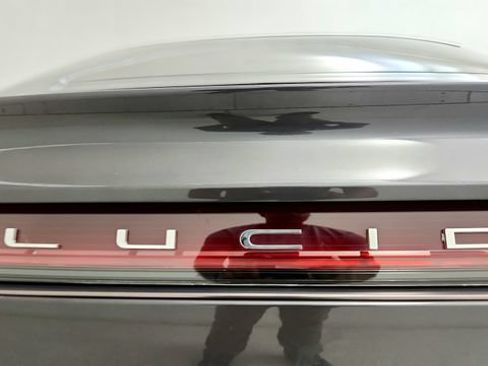 Used 2024 Lucid Air Touring AWD/4WD image 33