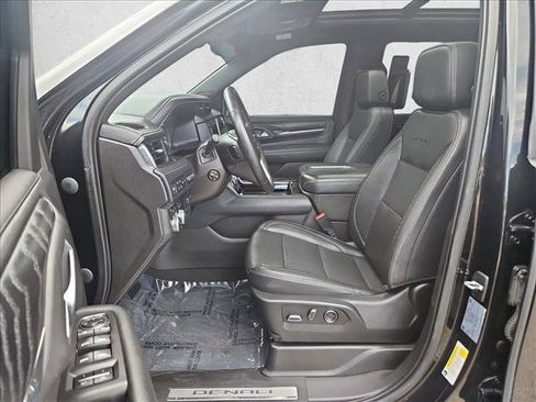 Used 2021 GMC Yukon Denali w/ Denali Ultimate Package AWD/4WD image 17