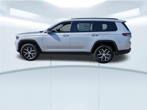 New 2025 Jeep Grand Cherokee L Limited RWD image 2