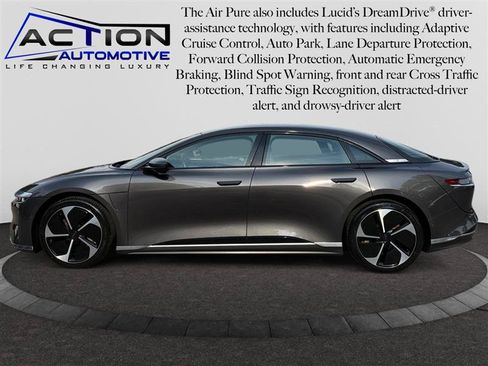 Used 2024 Lucid Air Pure RWD image 4