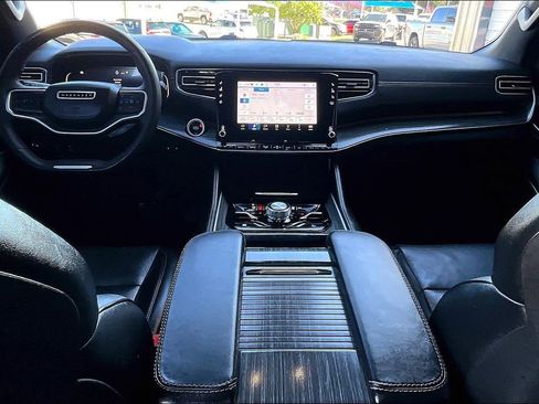 Used 2023 Jeep Wagoneer Series III w/ Rear Seat Video Group 1 image 12