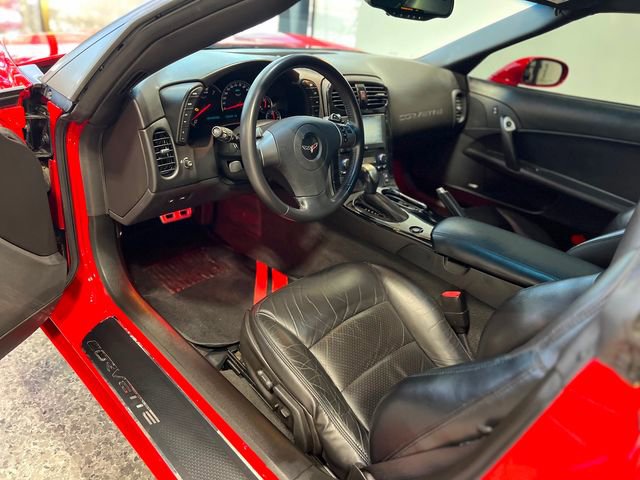 Used 2008 Chevrolet Corvette Coupe w/ Preferred Equipment Group RWD image 18