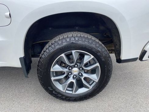 Used 2022 Chevrolet Silverado 1500 High Country w/ Technology Package image 21