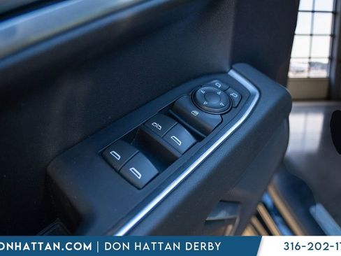 Used 2022 Chevrolet Silverado 1500 RST w/ Z71 Off-Road Package AWD/4WD image 18