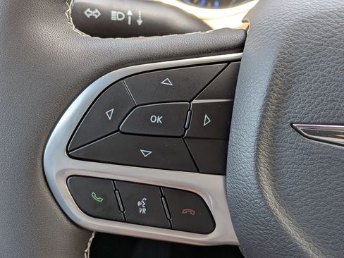 New 2026 Chrysler Pacifica Select AWD/4WD image 21