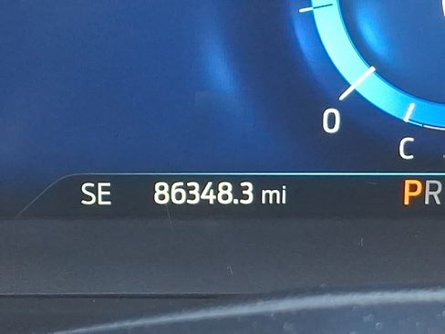 Used 2020 Ford Explorer Platinum w/ Premium Technology Package image 22