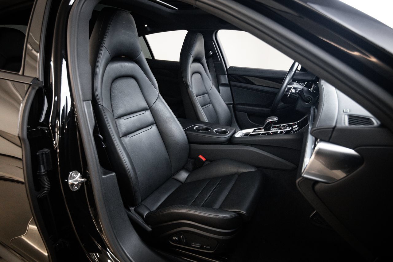 Certified 2023 Porsche Panamera image 29