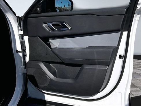 Used 2024 Land Rover Range Rover Velar S image 14