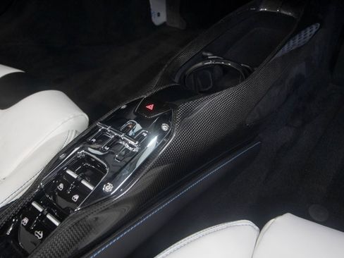 Used 2024 Ferrari SF90 Spider image 71