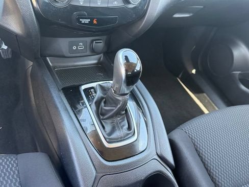 Used 2020 Nissan Rogue Sport S FWD image 19