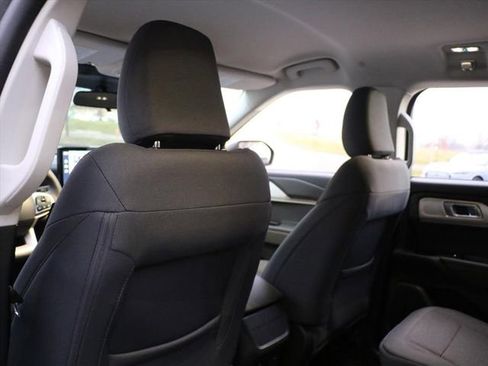 New 2026 Ford Explorer Active image 16