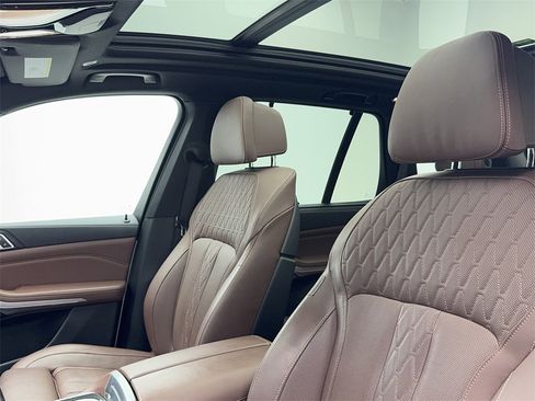 Used 2022 BMW X5 M50i w/ Dynamic Handling Package image 34