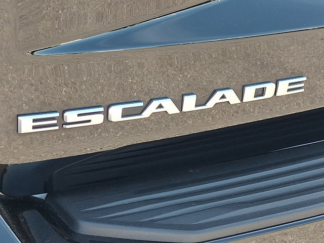 Used 2023 Cadillac Escalade Premium Luxury AWD/4WD image 35