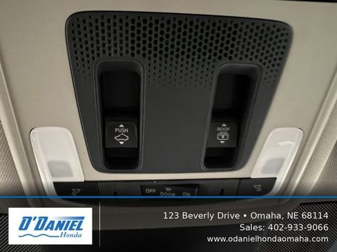 Used 2025 Honda Pilot Elite image 22