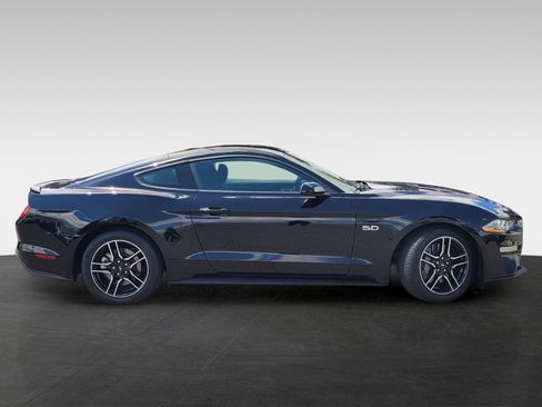 Used 2022 Ford Mustang GT w/ Equipment Group 301A RWD image 3