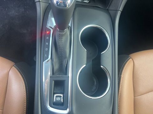 Used 2019 Chevrolet Equinox Premier image 31