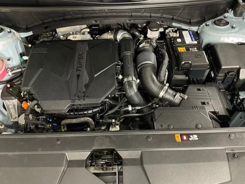 Used 2023 Hyundai Santa Cruz Limited w/ Winter Package image 9