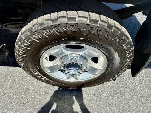 Used 2015 Ford F250 XLT w/ XLT Value Package AWD/4WD image 18