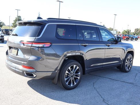 New 2025 Jeep Grand Cherokee L Overland w/ Advanced Protech Group III image 5