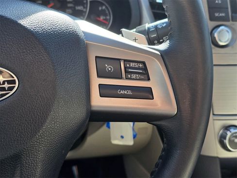 Used 2013 Subaru Outback 2.5i Premium w/ All-Weather Pkg image 31