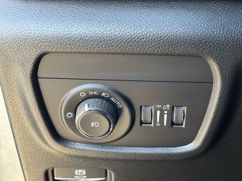 New 2026 Jeep Grand Cherokee Limited w/ Limited Altitude Package RWD image 17