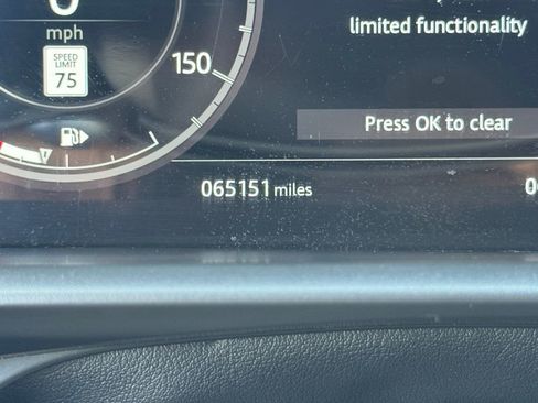 Used 2019 Land Rover Discovery HSE Luxury AWD/4WD image 6