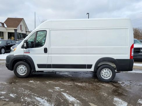 Used 2021 RAM ProMaster 2500 image 7