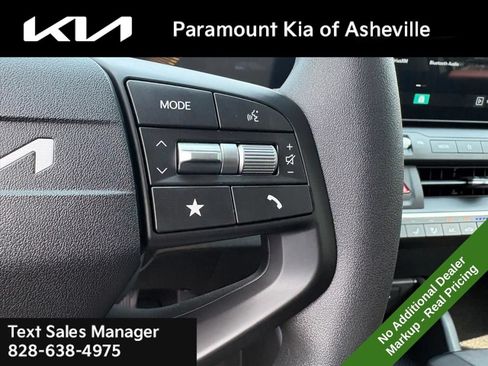 New 2026 Kia K4 FWD image 13